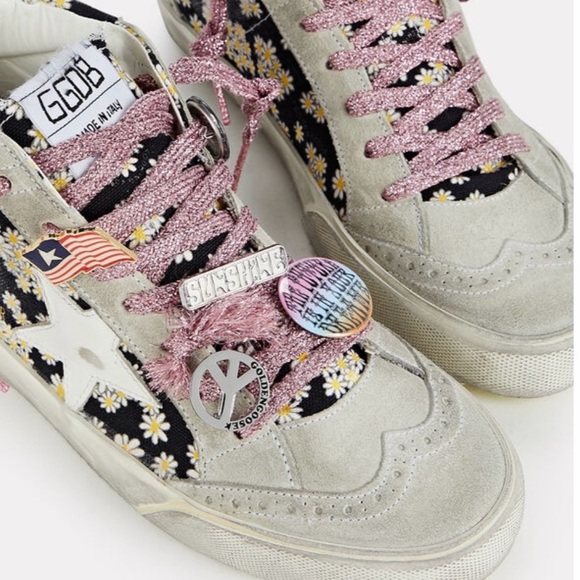 Golden Goose Shoes - Golden Goose Mid Stars Like New Dream Maker Edition Daisy Print
